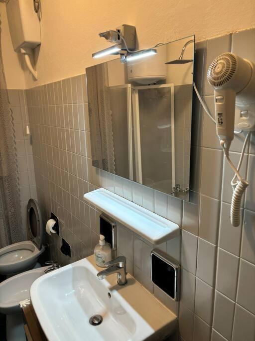 Appartement Netflix - Wi-Fi - “Fiume 19” - à Trieste Extérieur photo